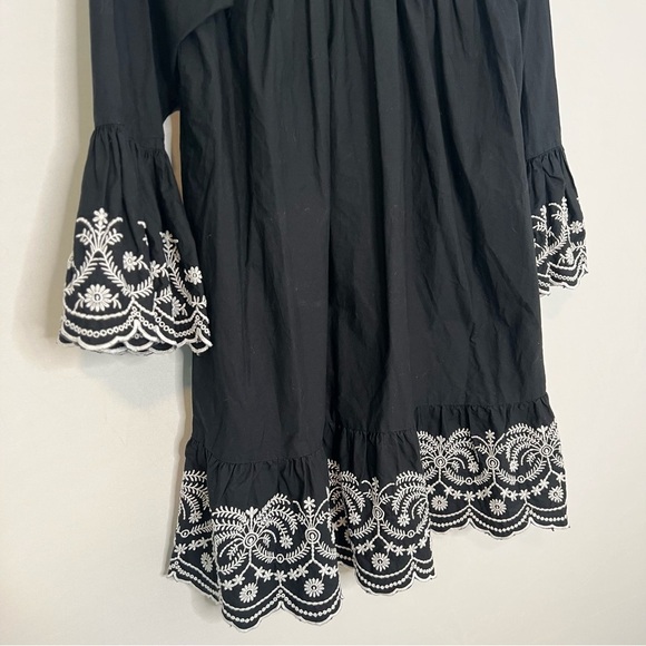Zara Black Loose-Fit Floral Embroidered Bell Sleeve Tie-Back Dress. Size XS. - Picture 4 of 10